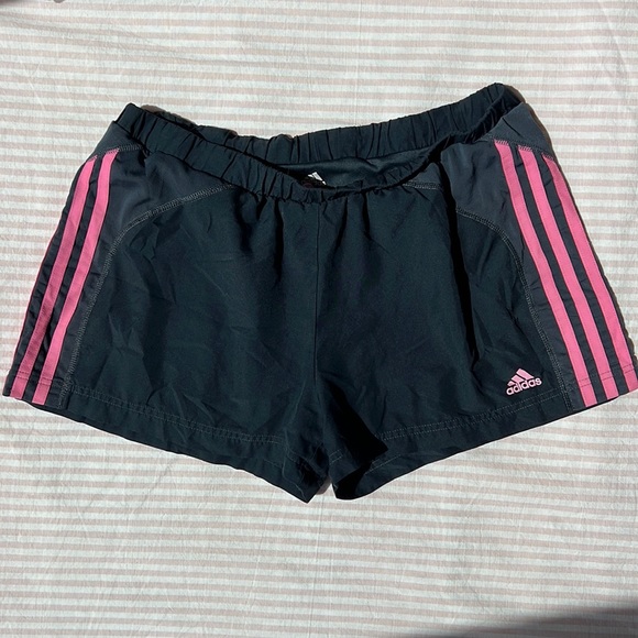 Adidas Women’s Pink Stripe Running Shorts size small - Picture 1 of 7